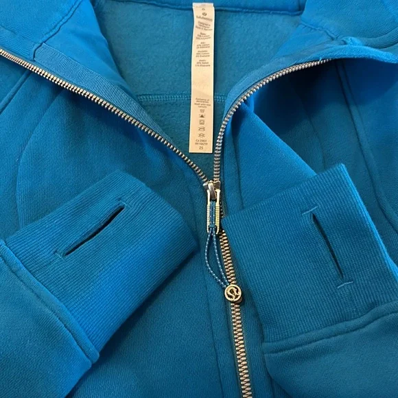 Lululemon Scuba size 6 in Great shape worn a couple  not faded - Picture 4 of 4